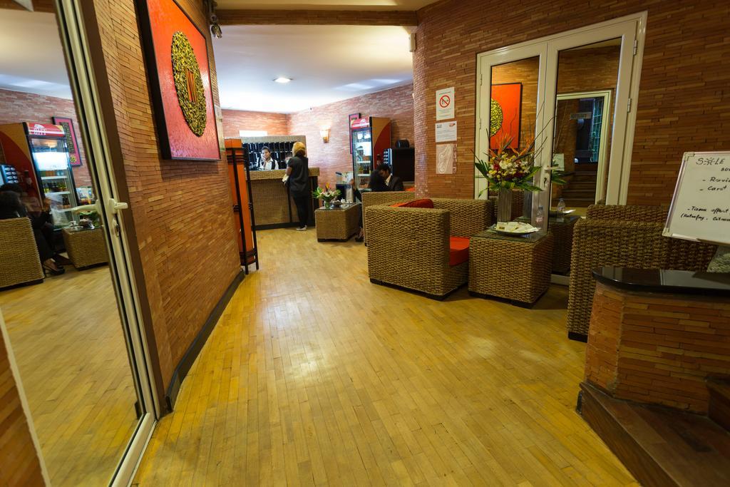 Sole Hotel Antananarivo Buitenkant foto