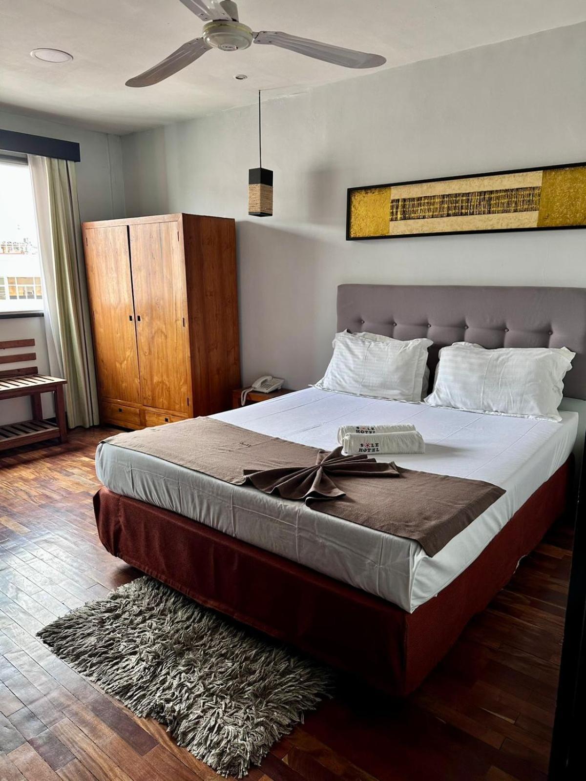 Sole Hotel Antananarivo Buitenkant foto