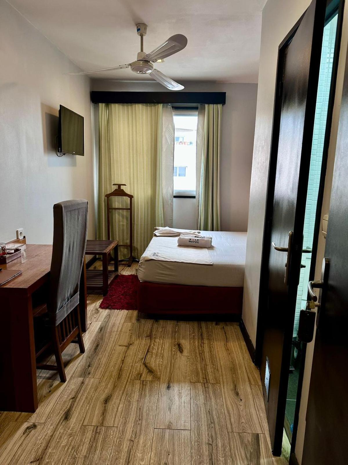 Sole Hotel Antananarivo Buitenkant foto
