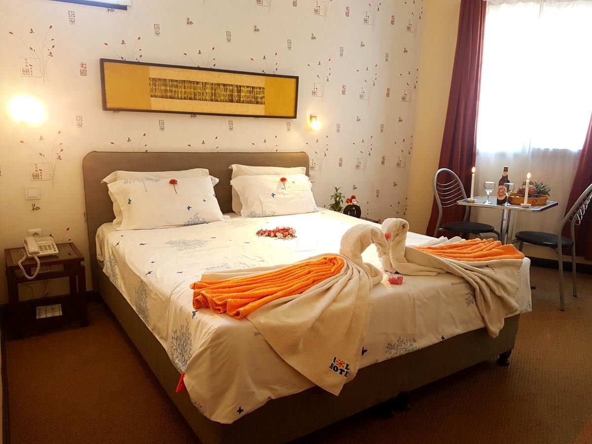 Sole Hotel Antananarivo Buitenkant foto